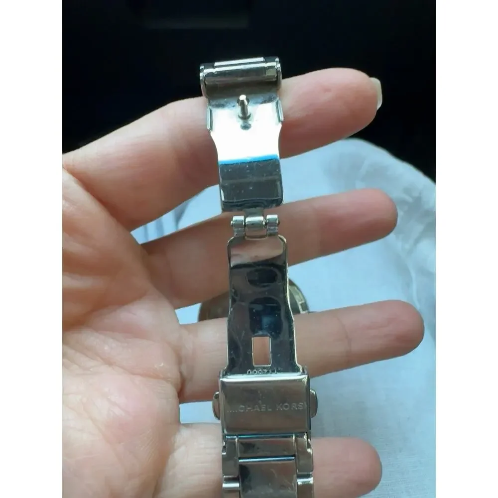Michael Kors MK-5076 Silver Crystal Bezel Multifunction Women’s Watch Working